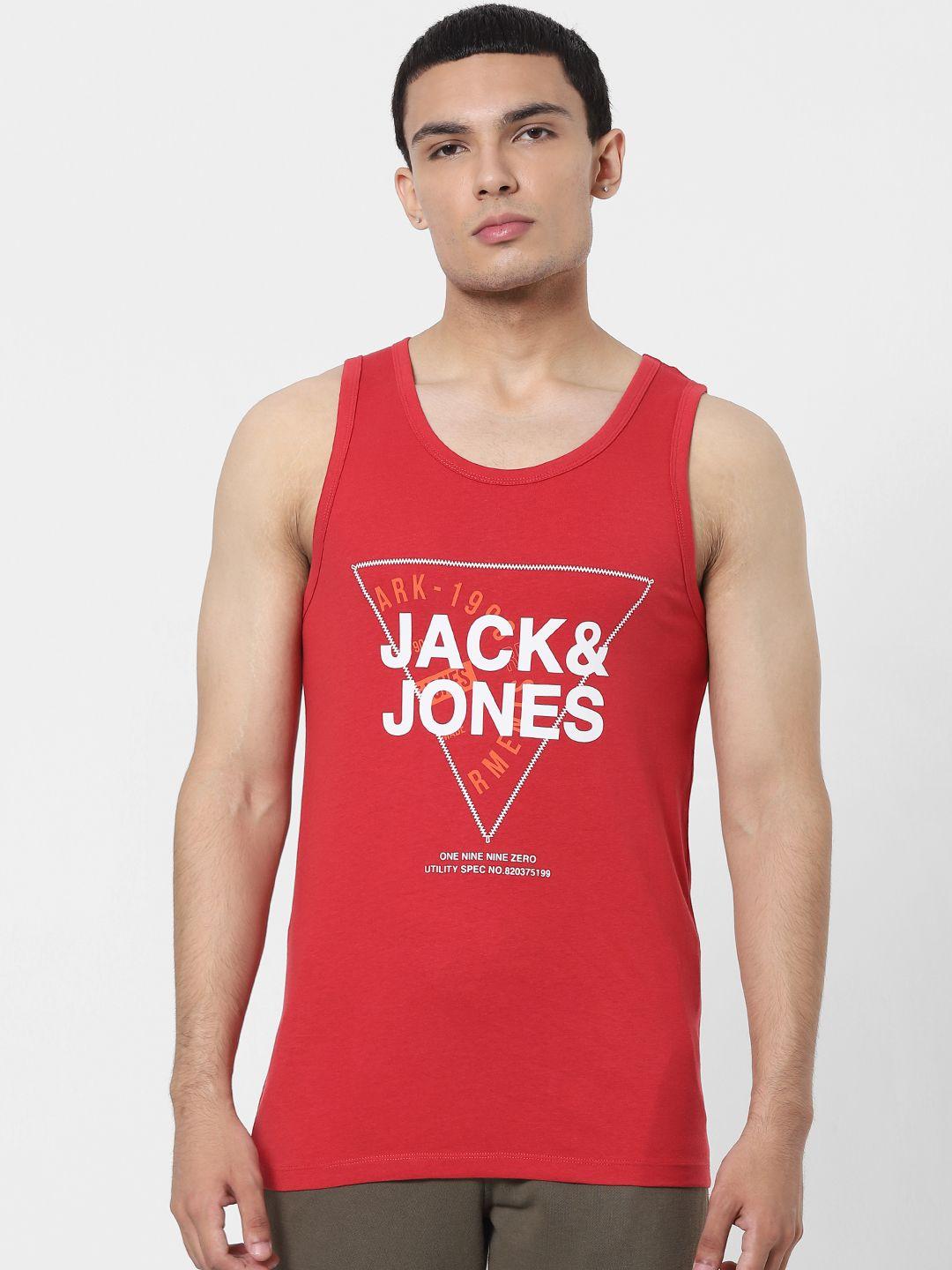 jack-&-jones-men-red-printed-innerwear-vest-1412574001