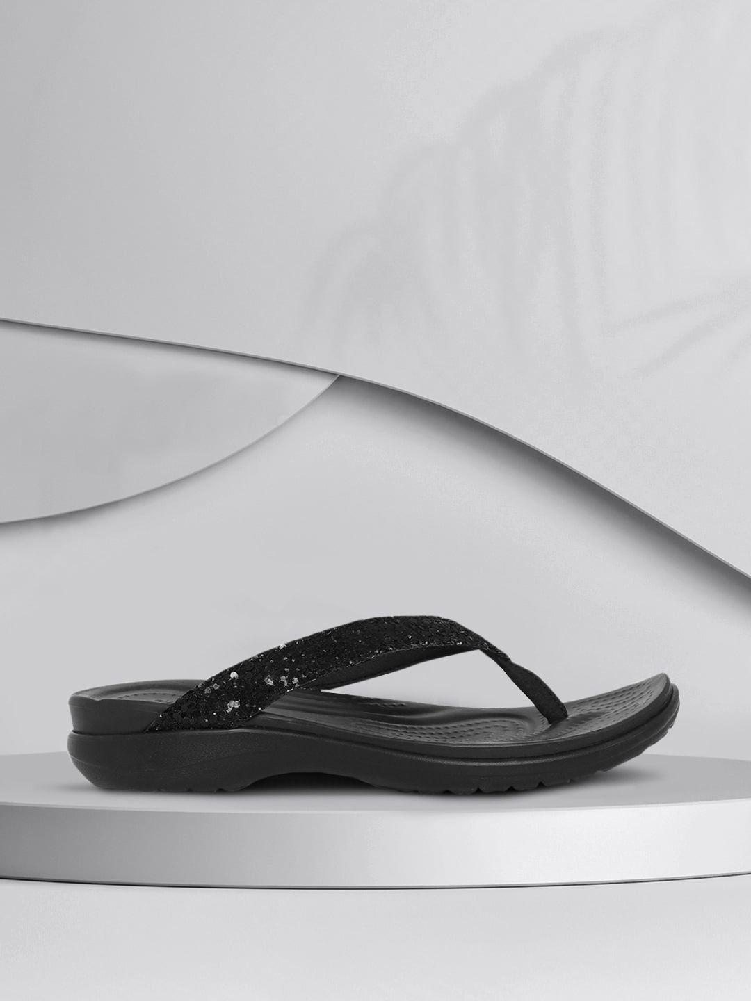 crocs-capri--women-black-woven-design-sandals