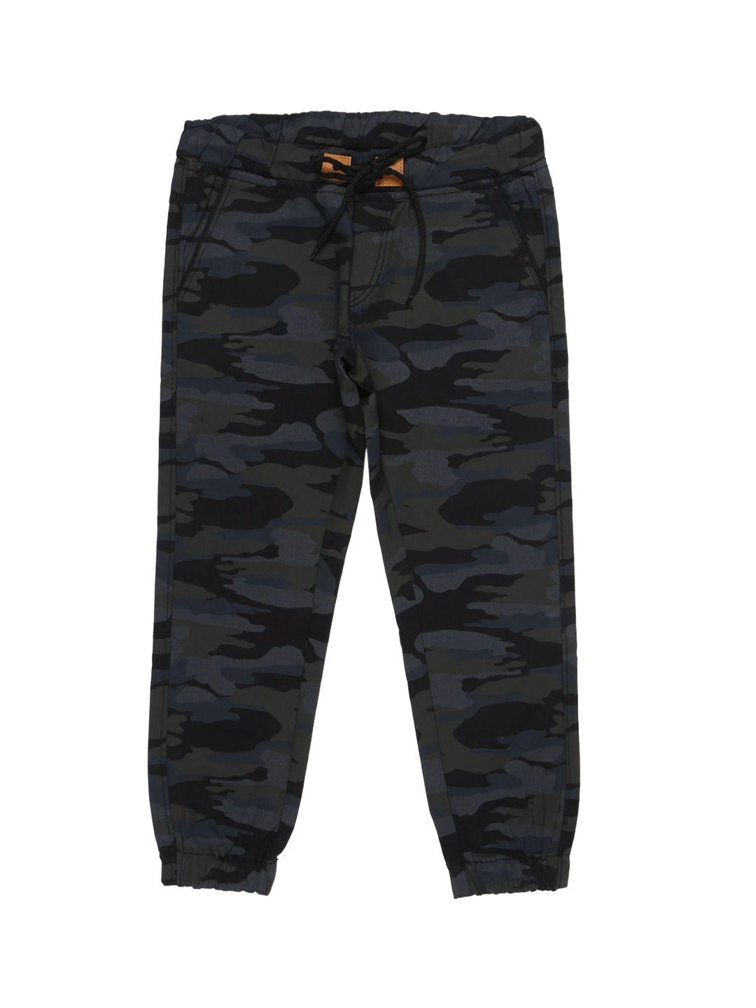 urbano-juniors-boys-black-camouflage-printed-slim-fit-joggers-trousers