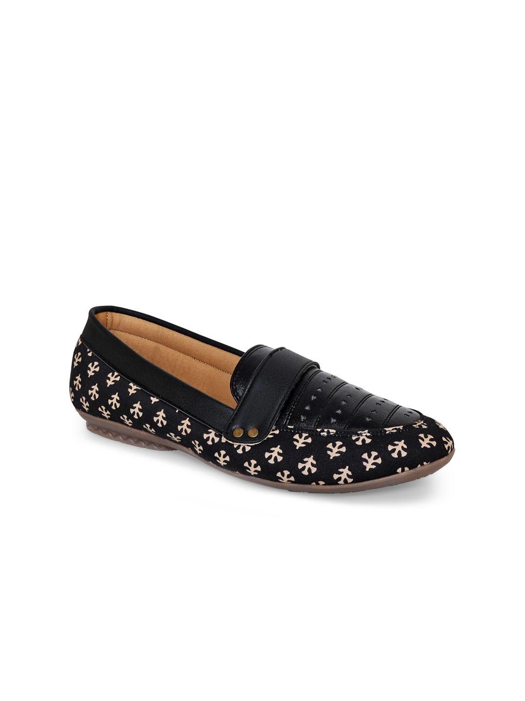 kanvas-women-printed-comfort-insole-textile-loafers