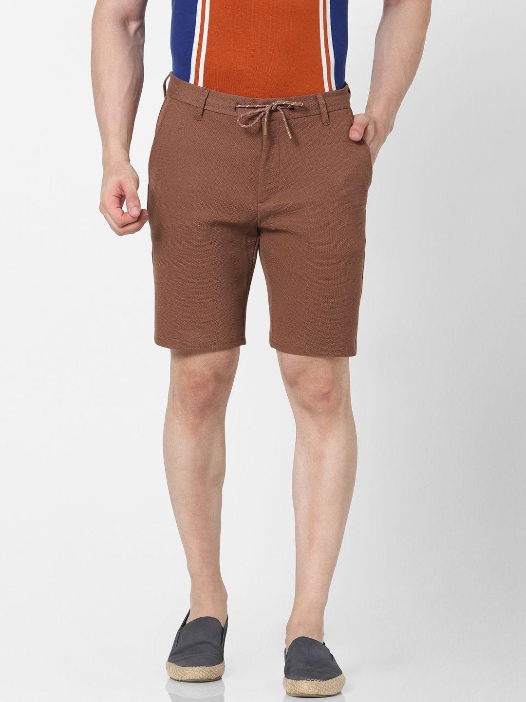 celio-men-brown-regular-shorts