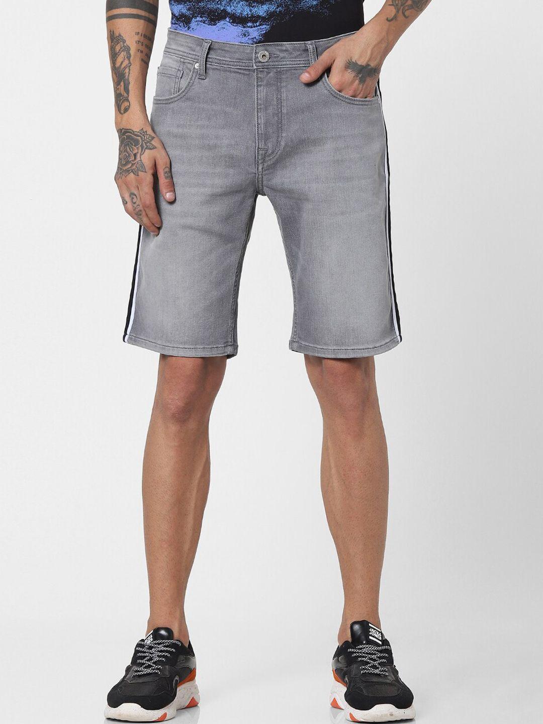 jack-&-jones-men-grey-low-rise-regular-shorts