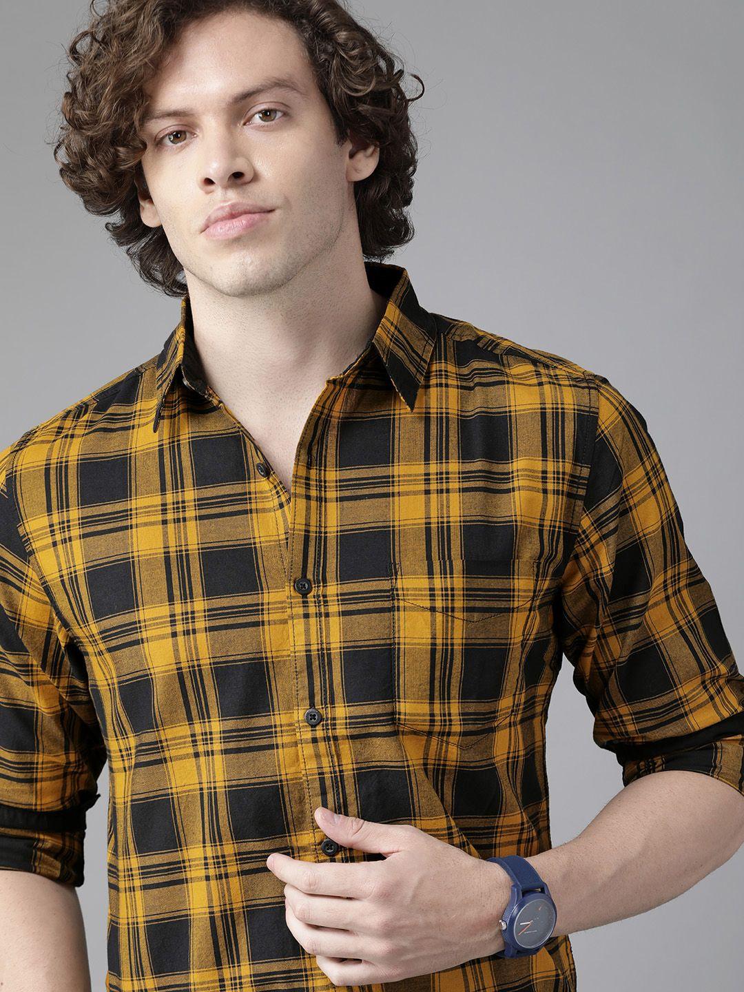 roadster-men-mustard-yellow-&-black-pure-cotton-checked-sustainable-casual-shirt
