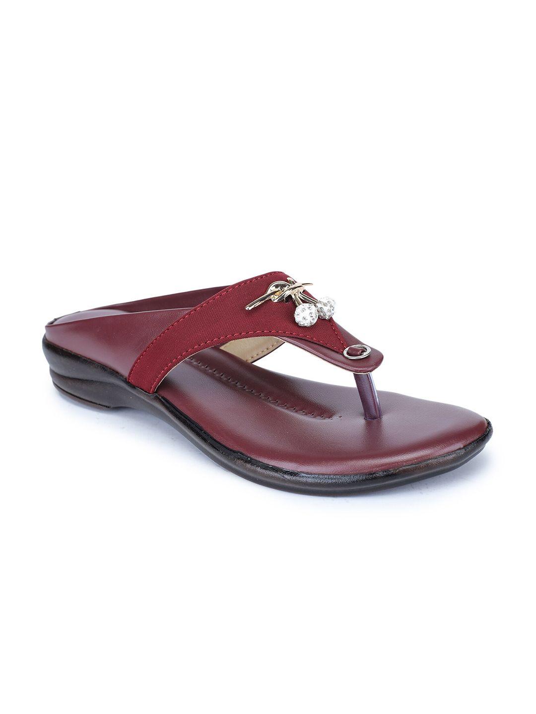 sapatos-women-maroon-embellished-open-toe-sandals