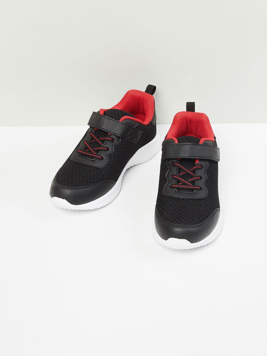 max-boys-black-woven-design-pu-sneakers