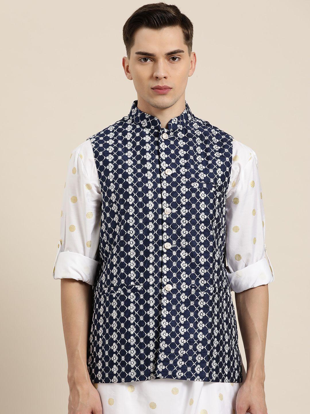 sojanya-men-navy-&-white-chikankari-embroidered-nehru-jacket