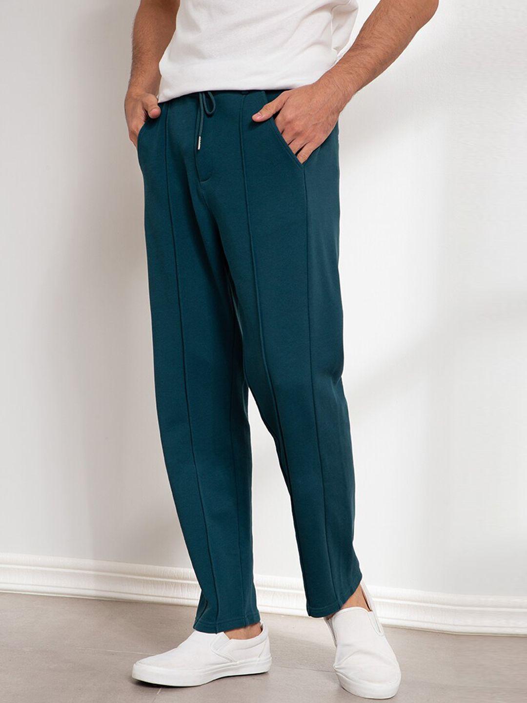 zalora-basics-men-green-solid-pure-cotton-regular-trousers