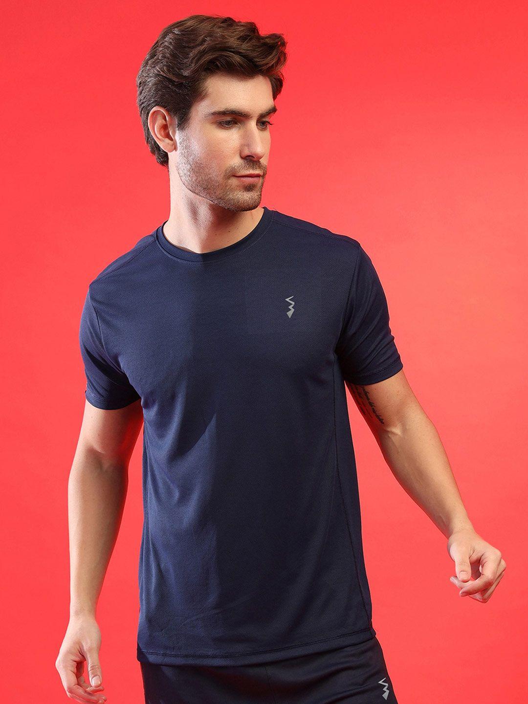 campus-sutra-men-navy-blue-v-neck-dri-fit-applique-running-t-shirt