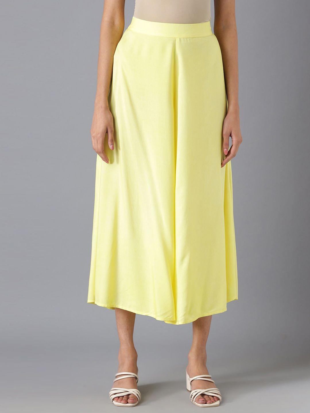 aurelia-women-yellow-loose-fit-culottes-trousers