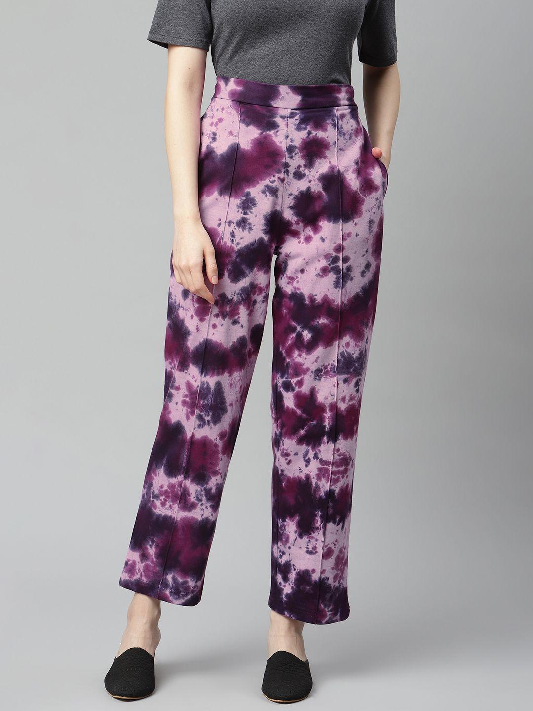pluss-women-purple-tie-&-dye-printed-straight-fit-pure-cotton-track-pants