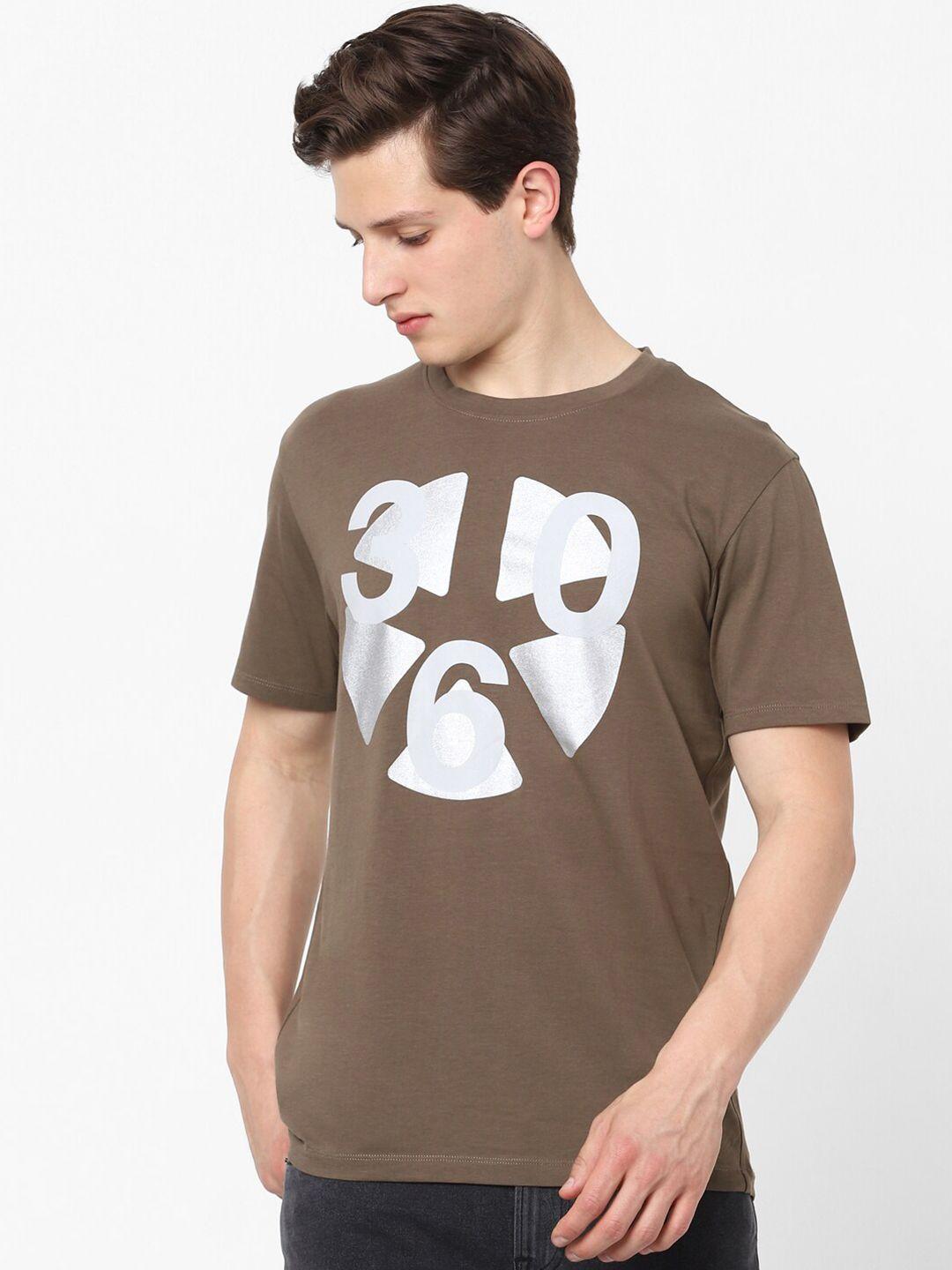 celio-men-brown-printed-t-shirt