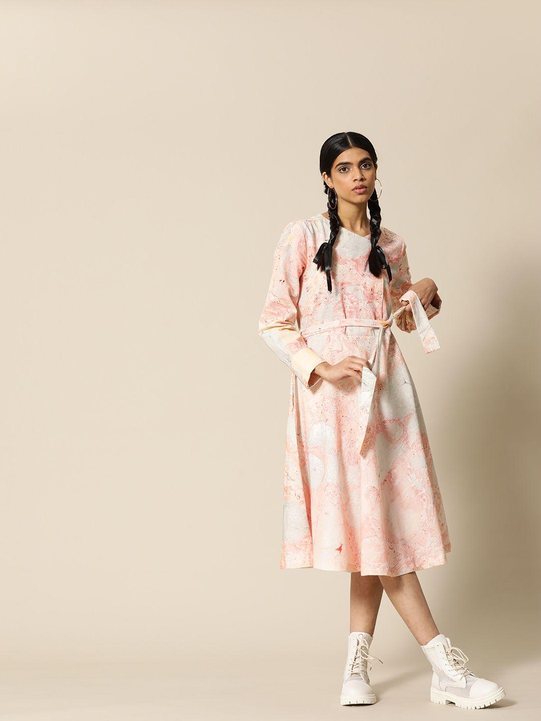 bower-peach-coloured-&-grey-coloured-pure-cotton-marble-print-a-line-midi-dress-with-belt