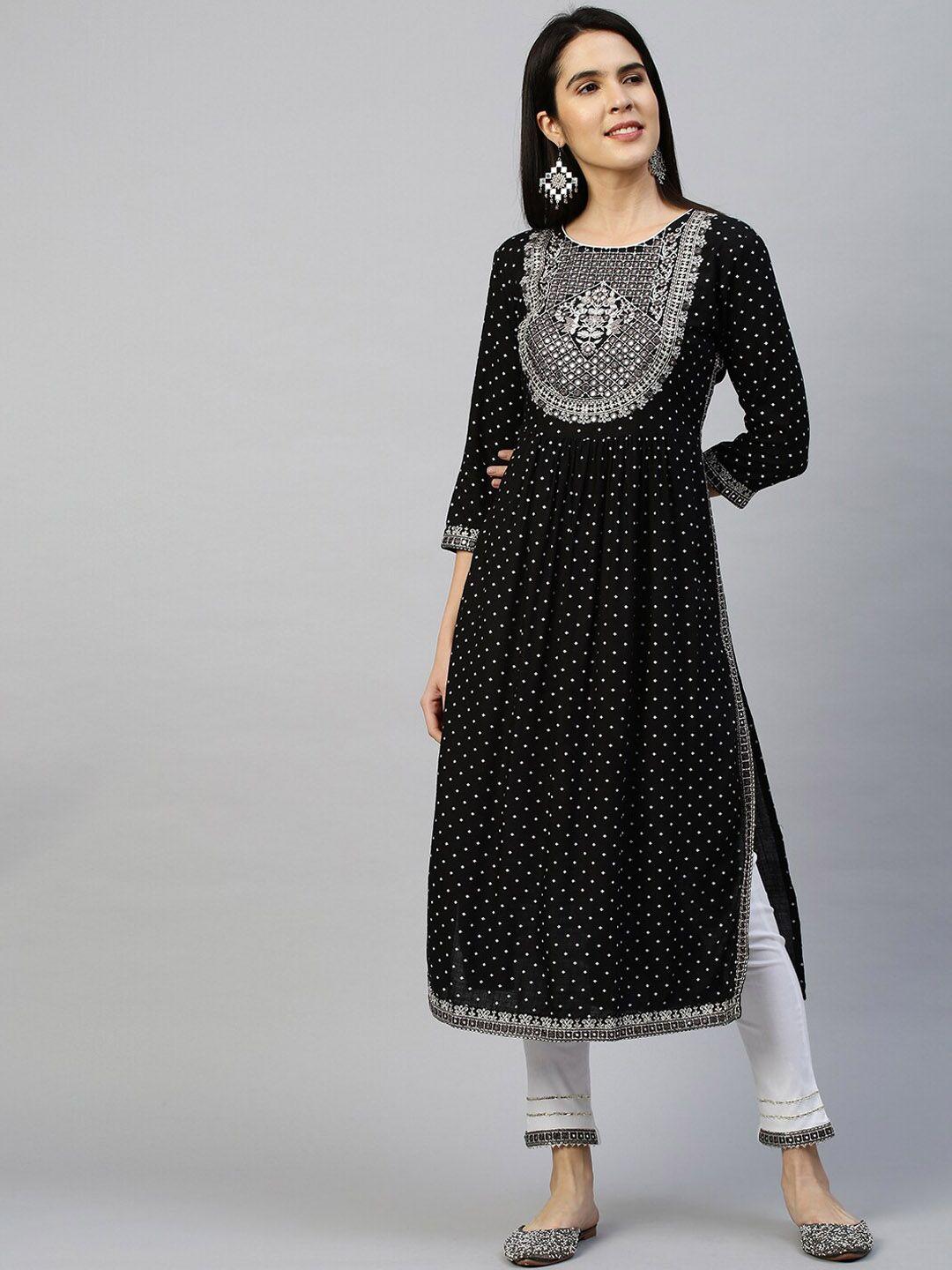 fashor-women-black-floral-embroidered-kurta-with-trousers