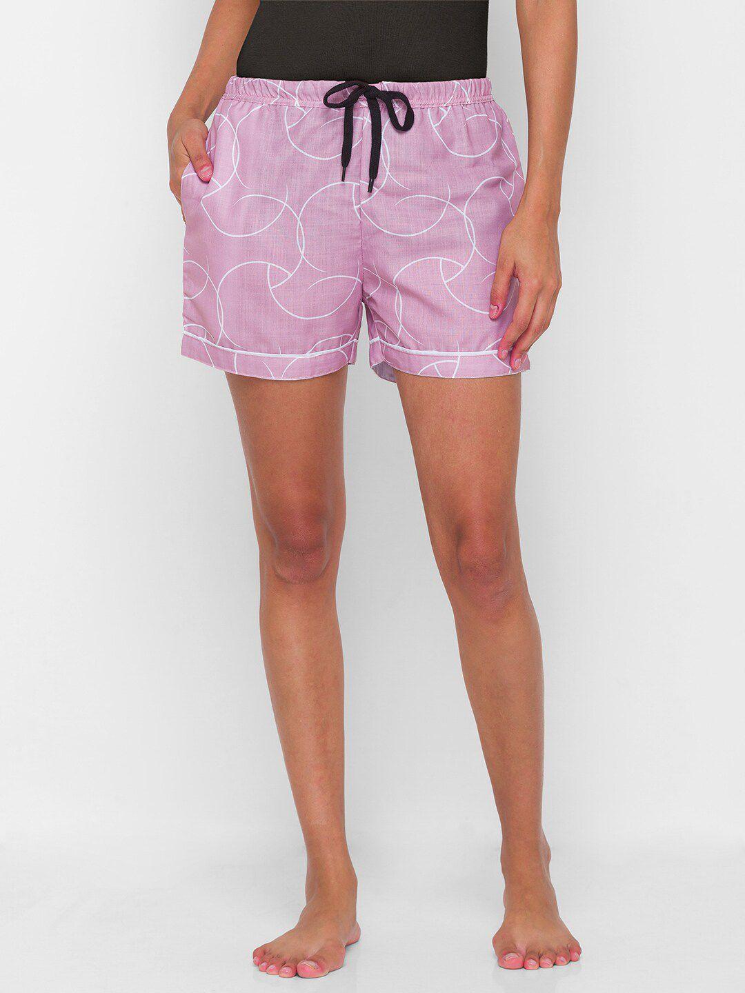 noira-women-pink-&-white-printed-lounge-shorts