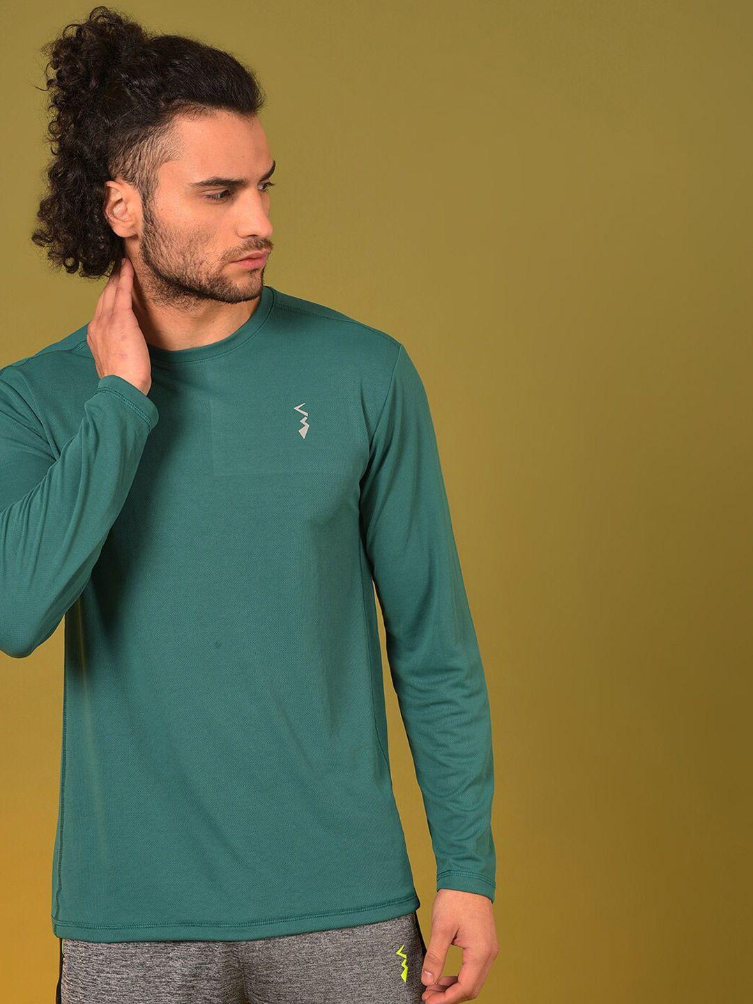 campus-sutra-men-green-solid-sports-t-shirt
