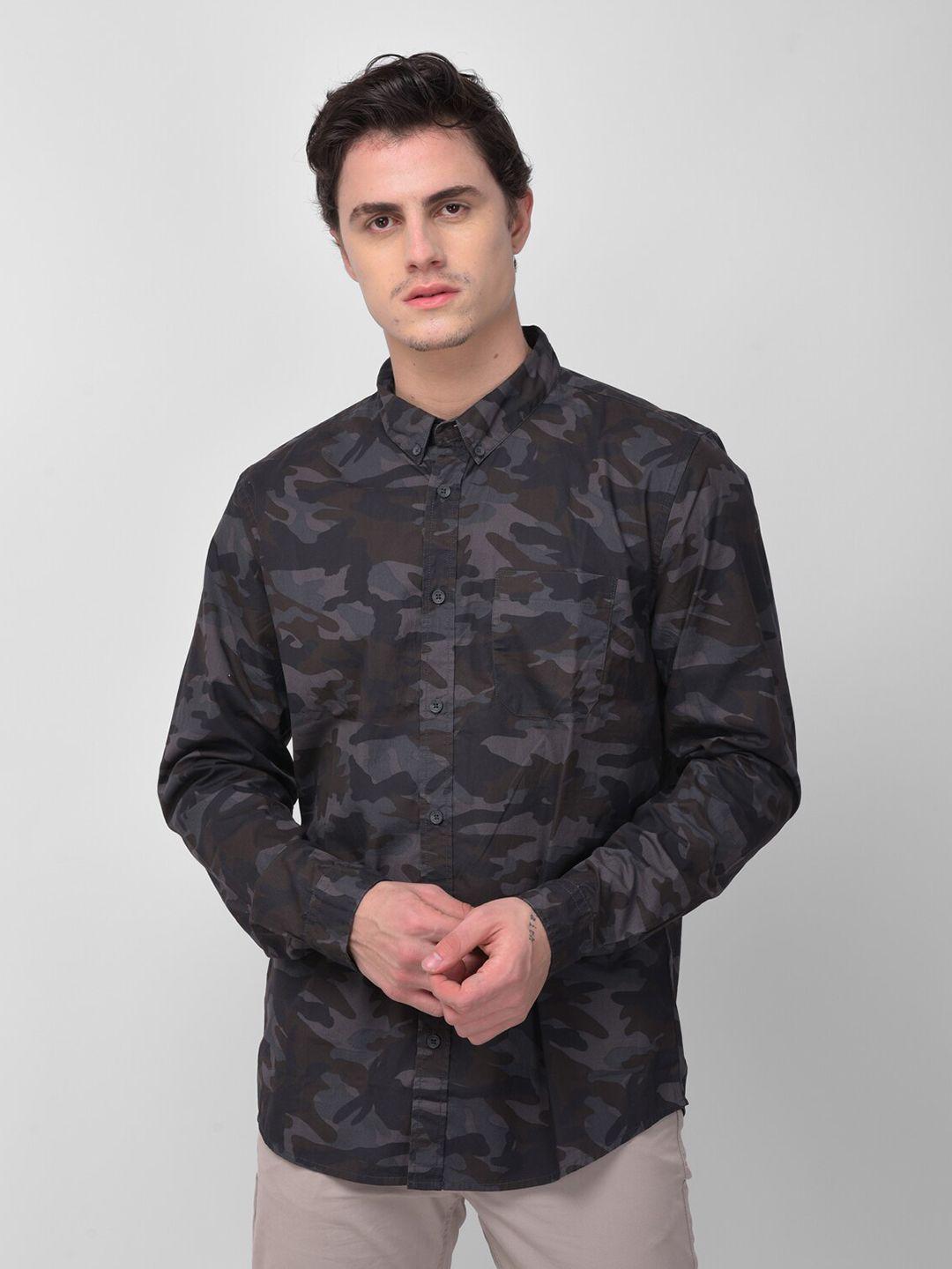 woodland-men-charcoal-grey-camouflage-printed-pure-cotton-casual-shirt