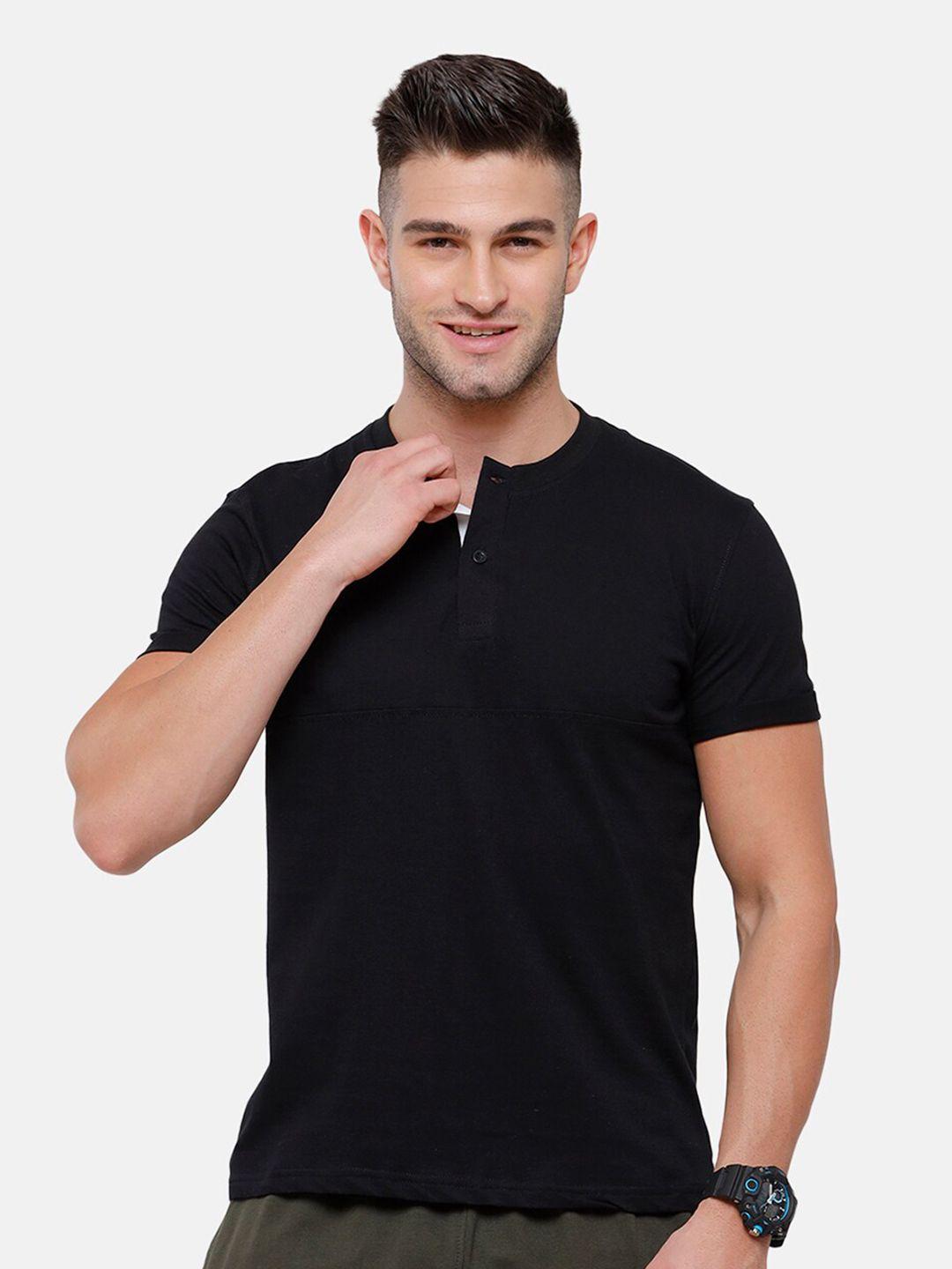 madsto-men-black-henley-neck-slim-fit-pure-cotton-t-shirt