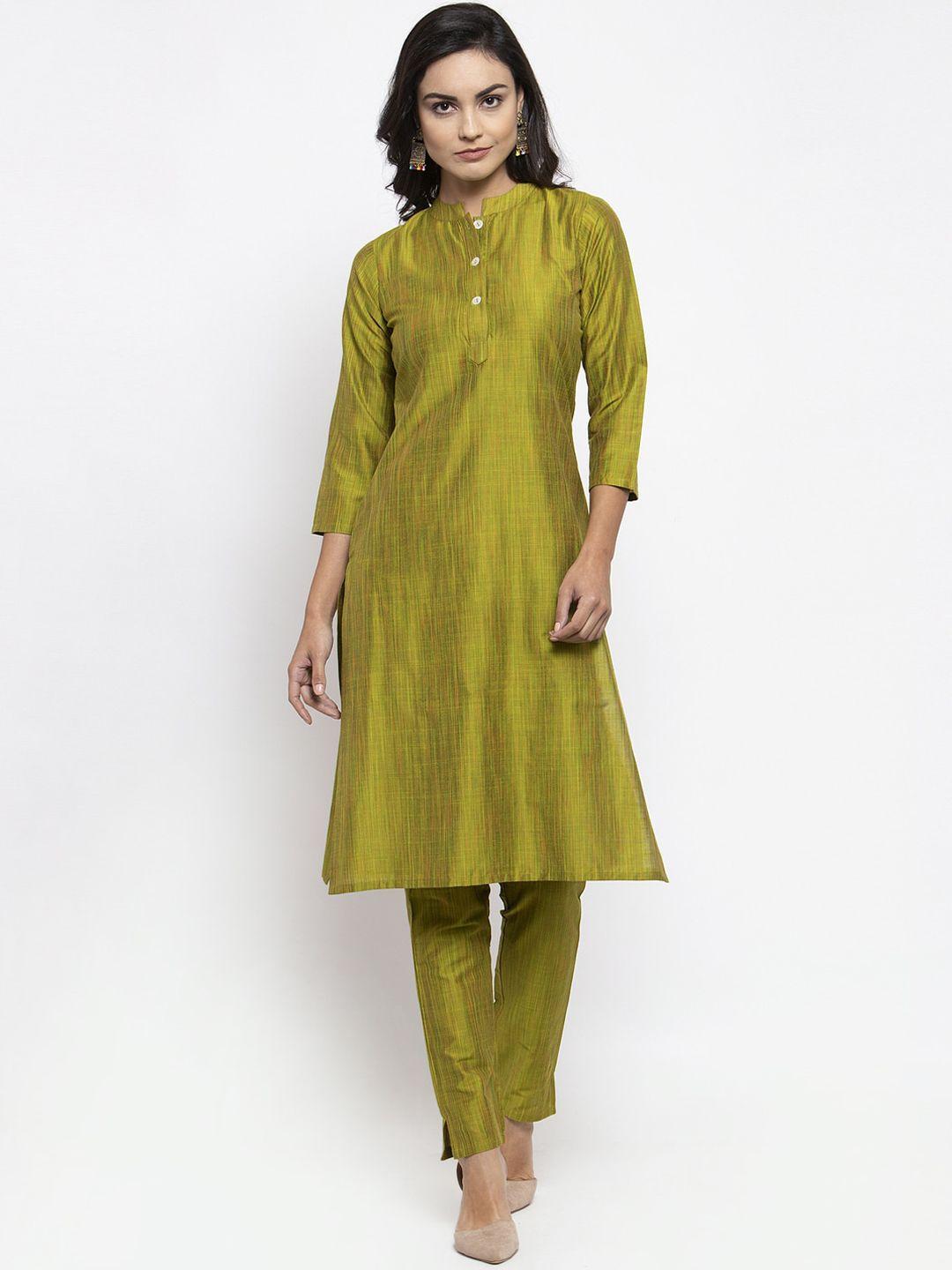 jompers-women-green-pleated-kurti-with-trousers