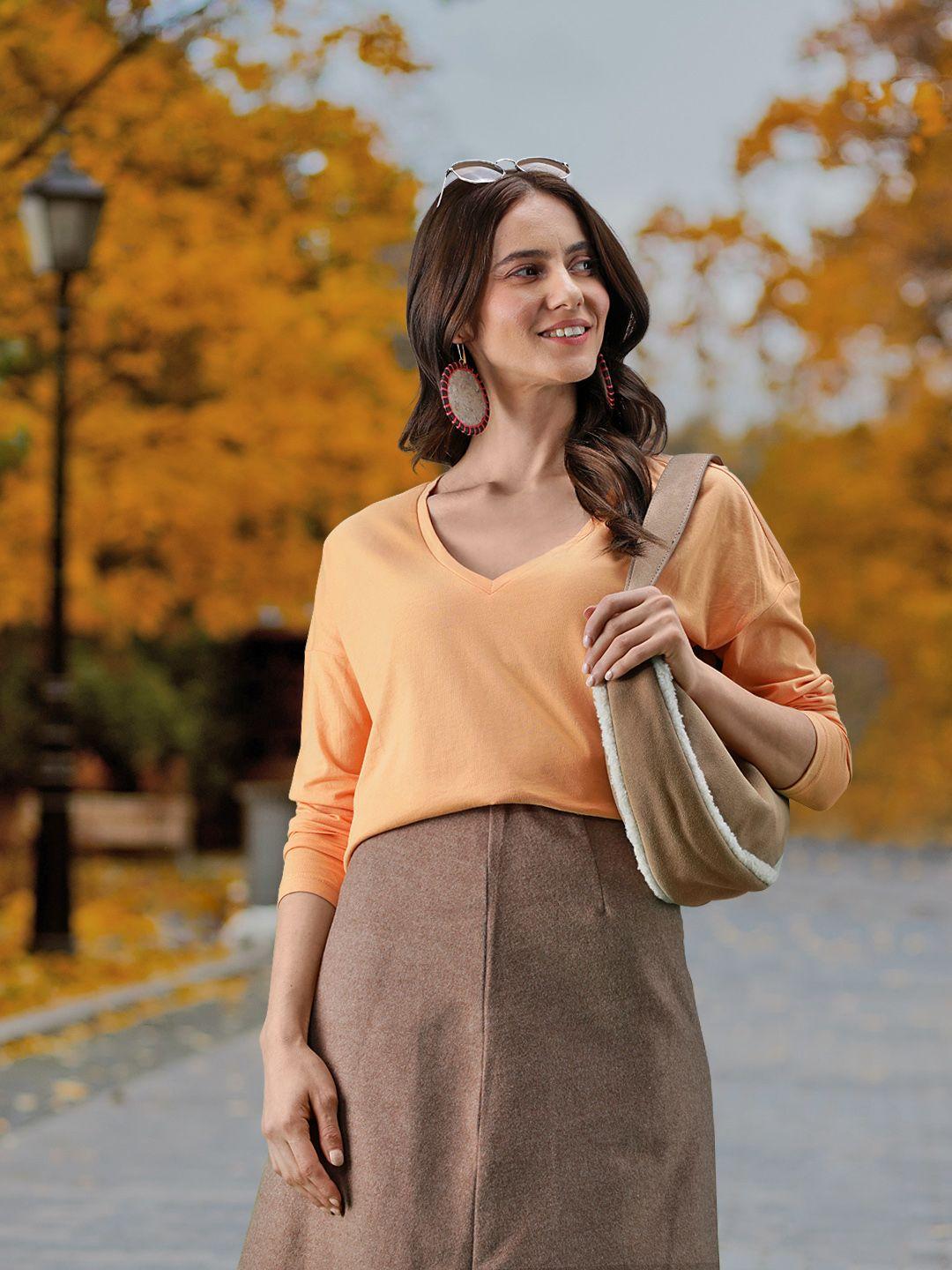mango-women-orange-solid-cotton-v-neck-drop-shoulder-sleeves-t-shirt