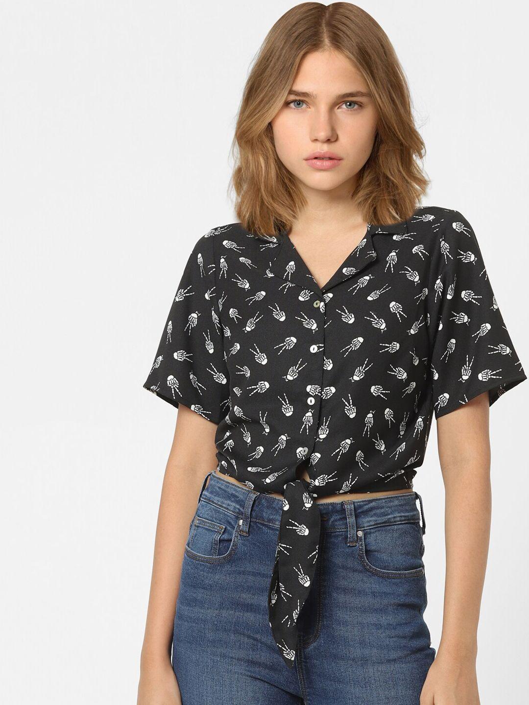 only-women-black-graphic-printed-shirt-style-crop-top