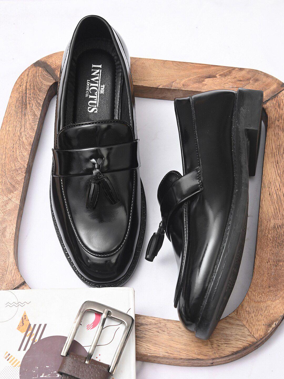 invictus-men-black-solid-formal-slip-on-loafers-with-tassel