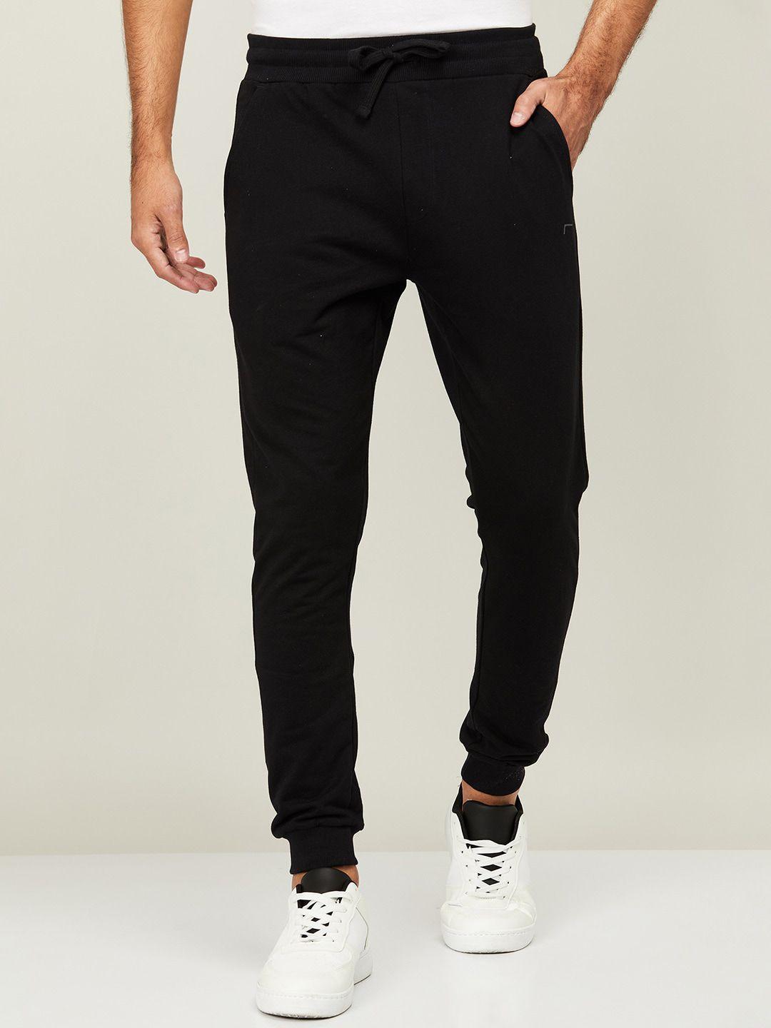 fame-forever-by-lifestyle-men-black-solid-track-pants