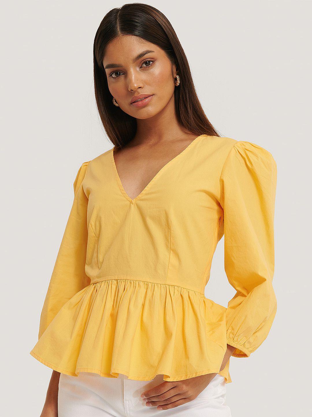na-kd-women-yellow-solid-cotton-peplum-top