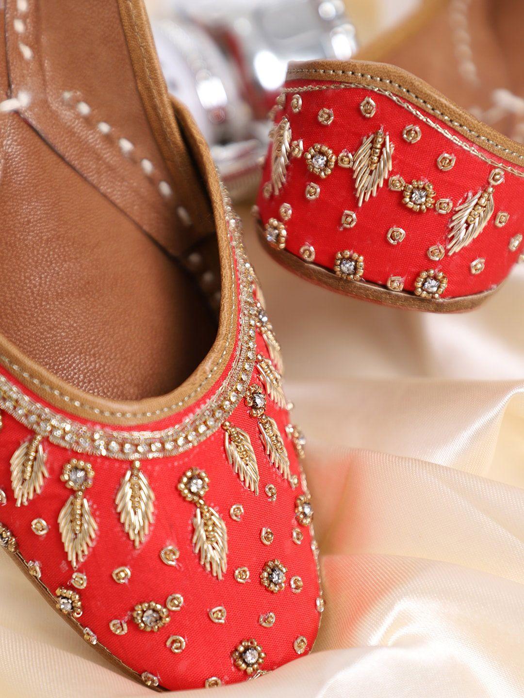 glam-story-women-red-party-flats