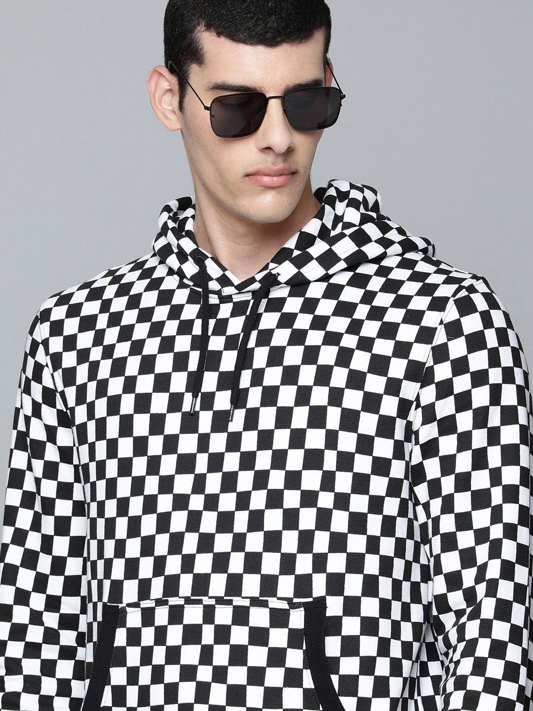 levis-men-white-&-black-checked-hooded-pure-cotton-sweatshirt