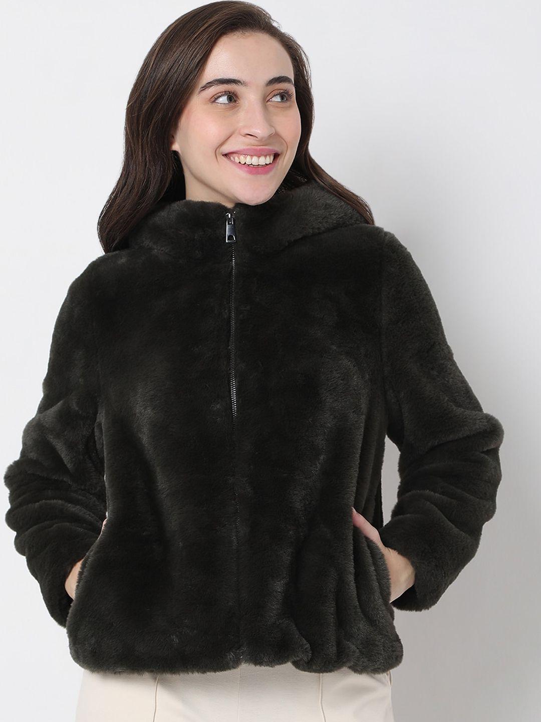 vero-moda-women-black-faux-fur-tailored-jacket