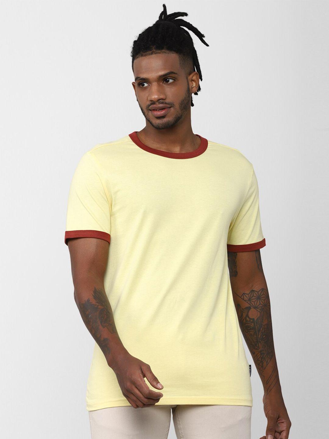 forever-21-men-yellow-solid-t-shirt