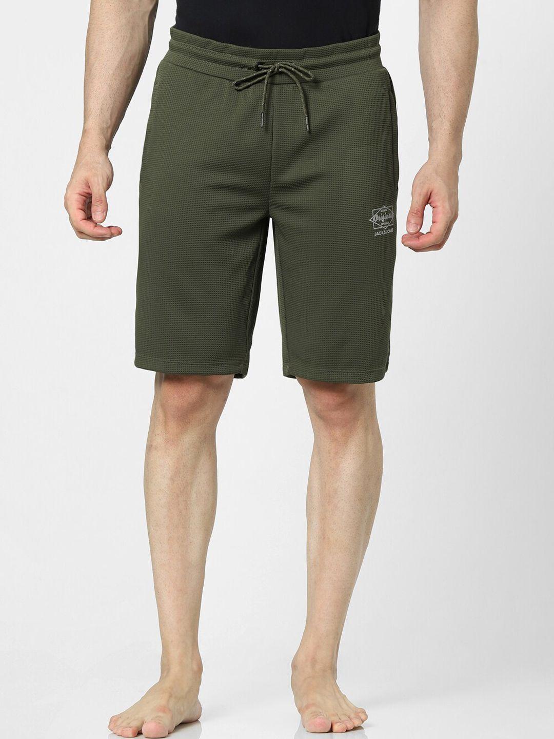 jack-&-jones-men-green-low-rise-shorts