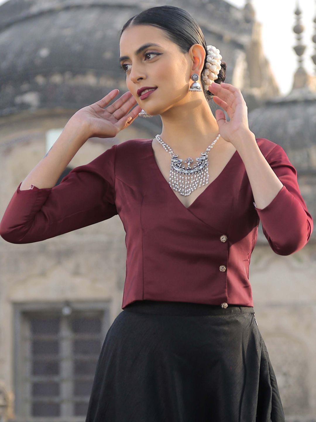 triyah-women-maroon-solid-saree-blouse