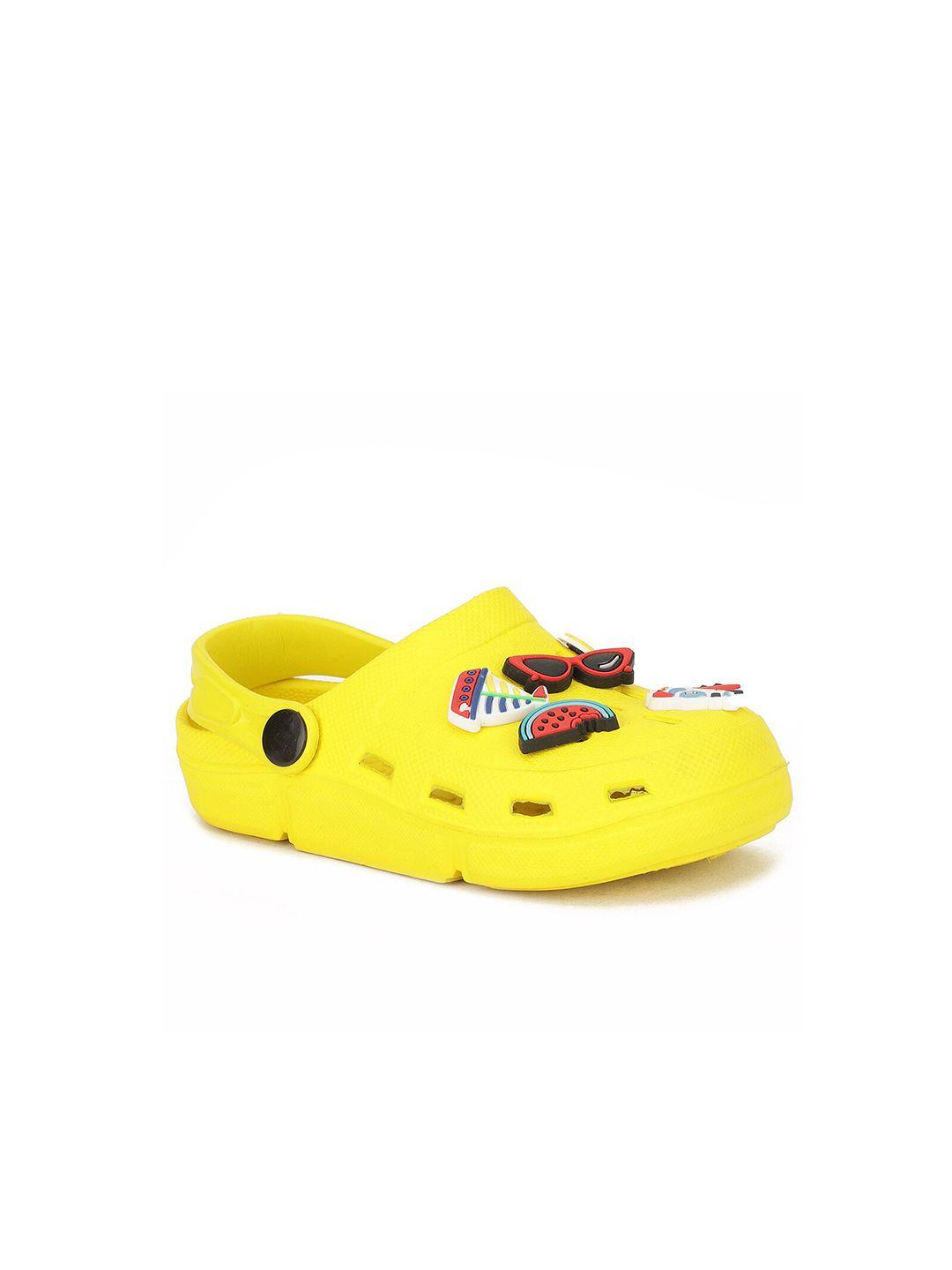 bata-boys-yellow-clogs-sandals
