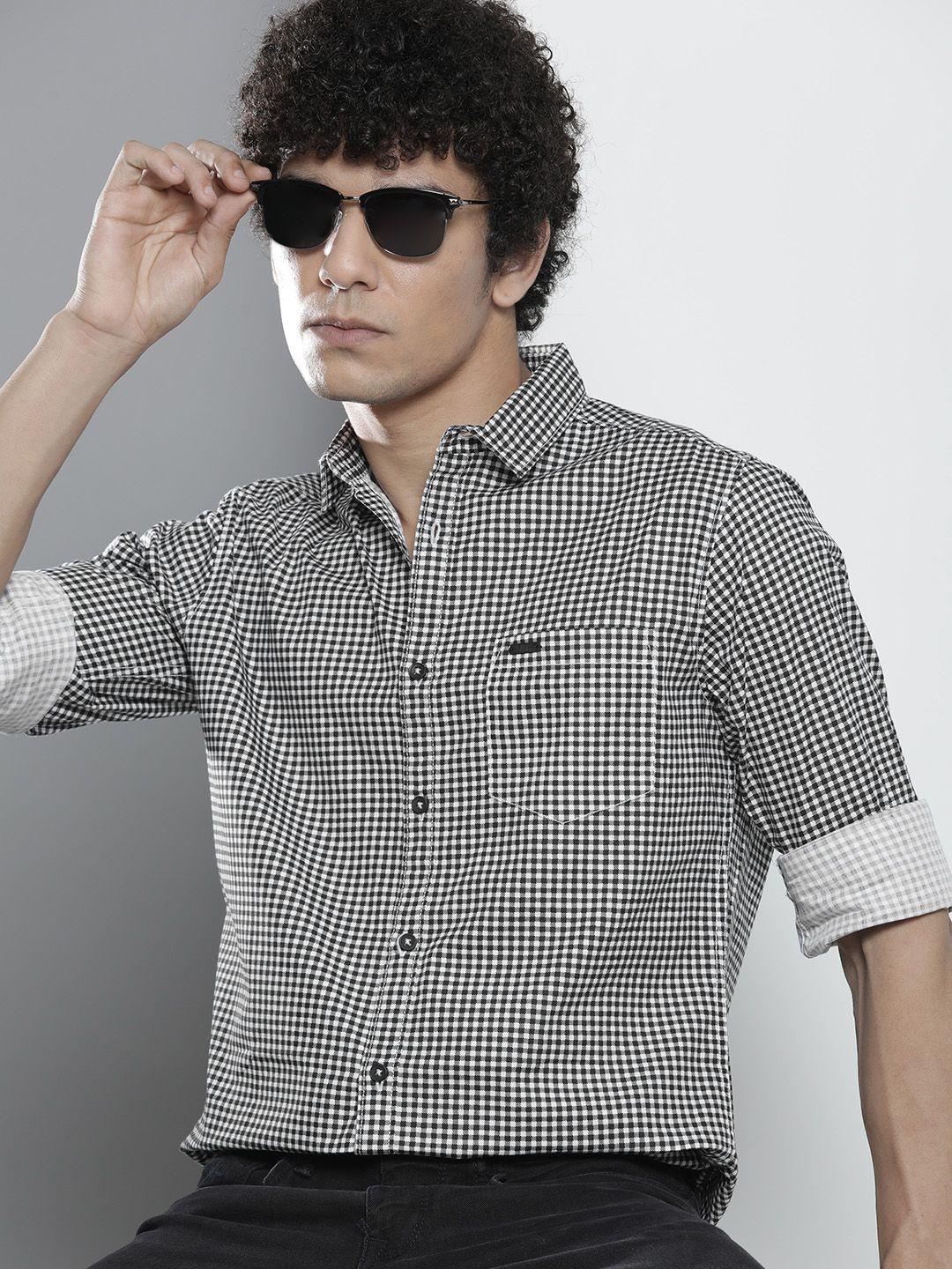 the-indian-garage-co-men-black-micro-checked-casual-shirt