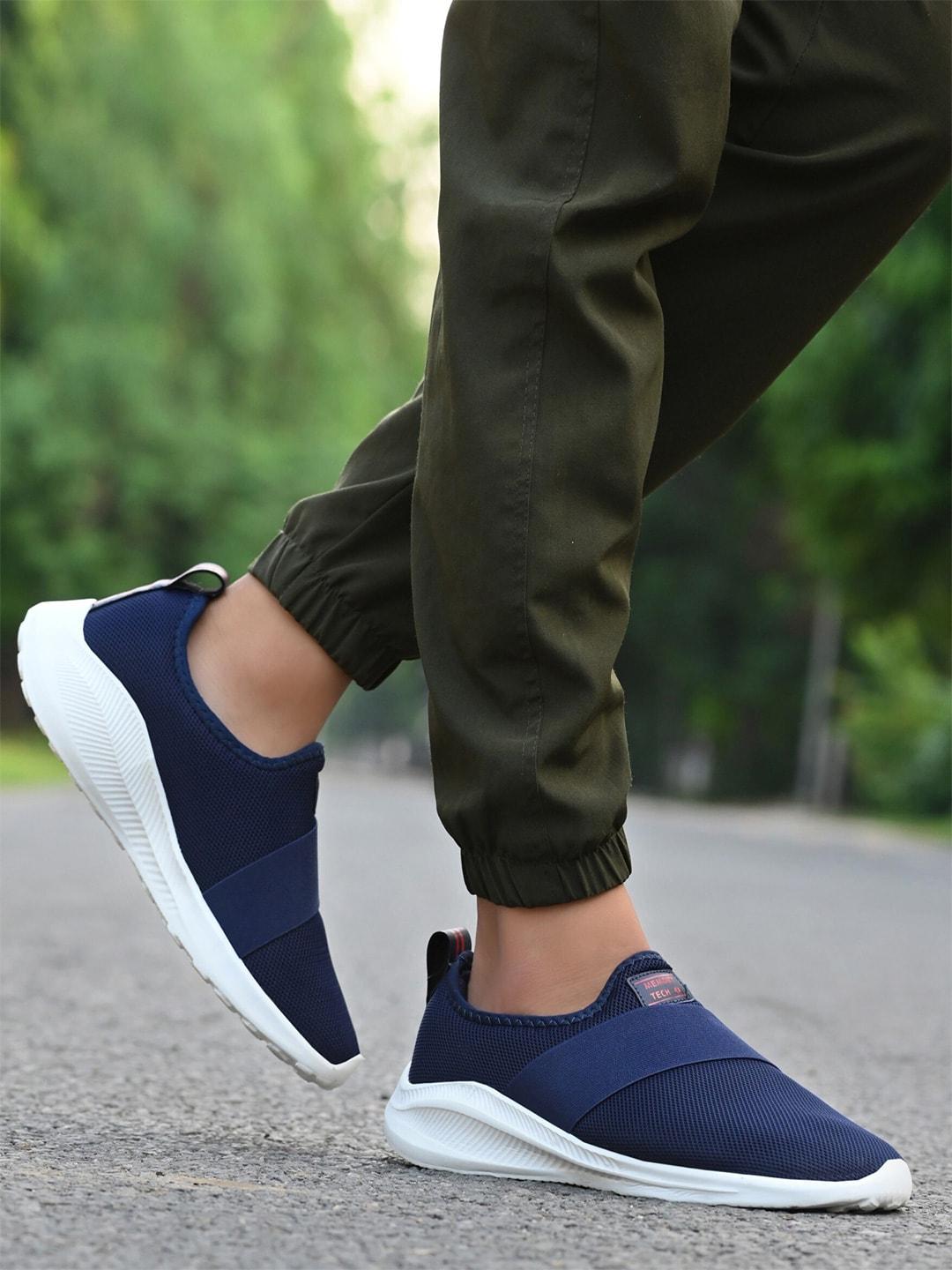 yuuki-men-navy-blue-slip-on-sneakers