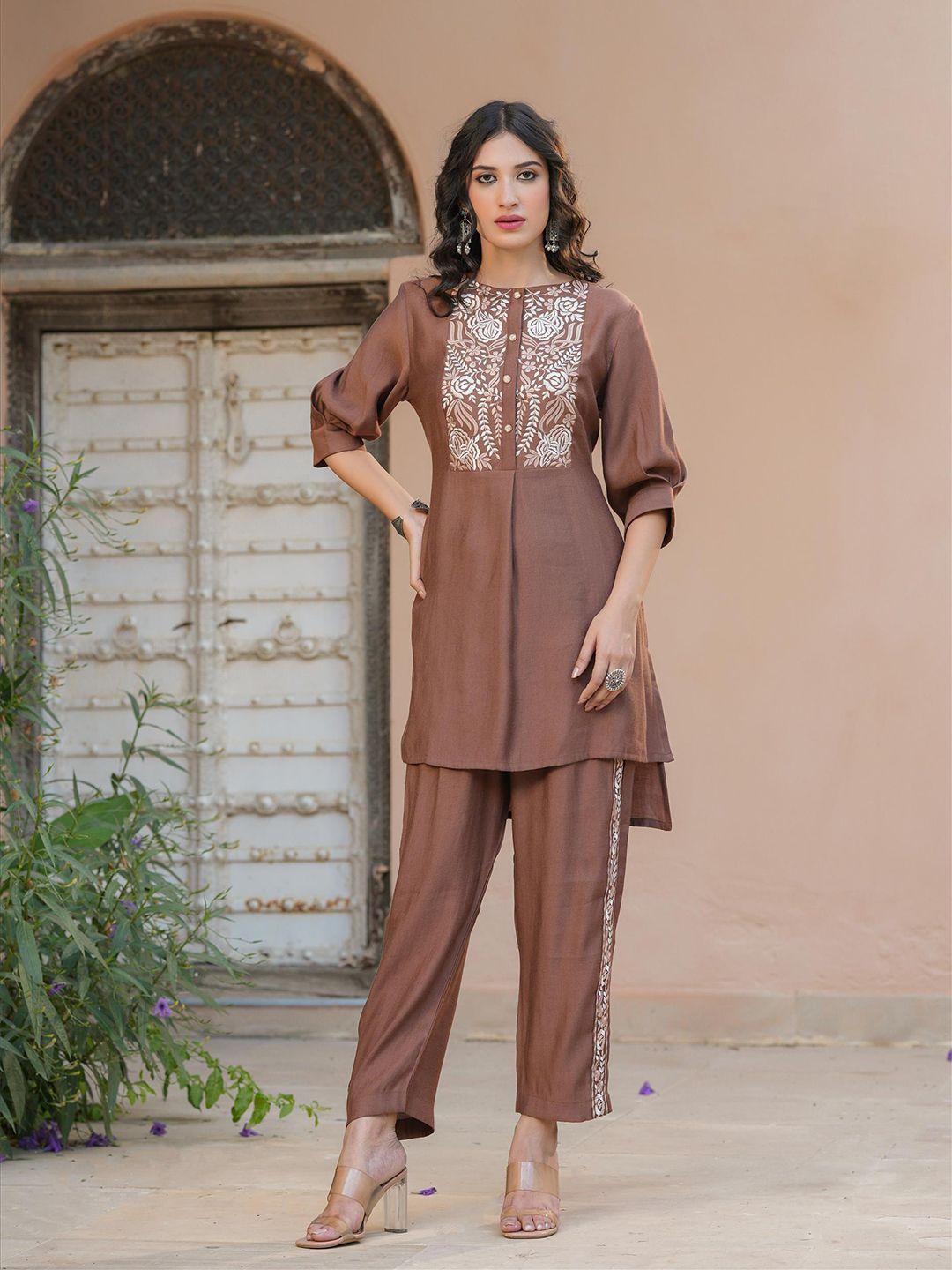 scakhi-women-brown-&-silver-toned-embellished-tunic-with-trousers