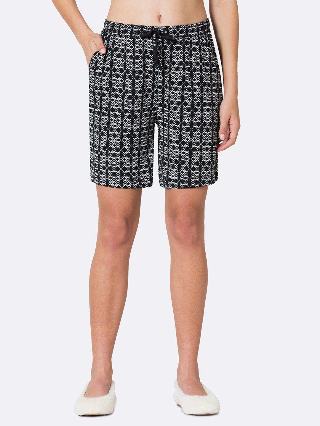 van-heusen-women-black-&-white-printed-lounge-shorts