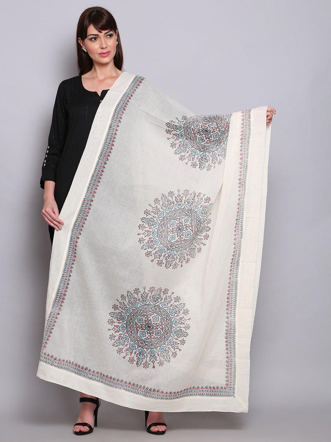 miaz-lifestyle-off-white-&-blue-ethnic-motifs-printed-pure-cotton-block-print-dupatta-with-kantha-work