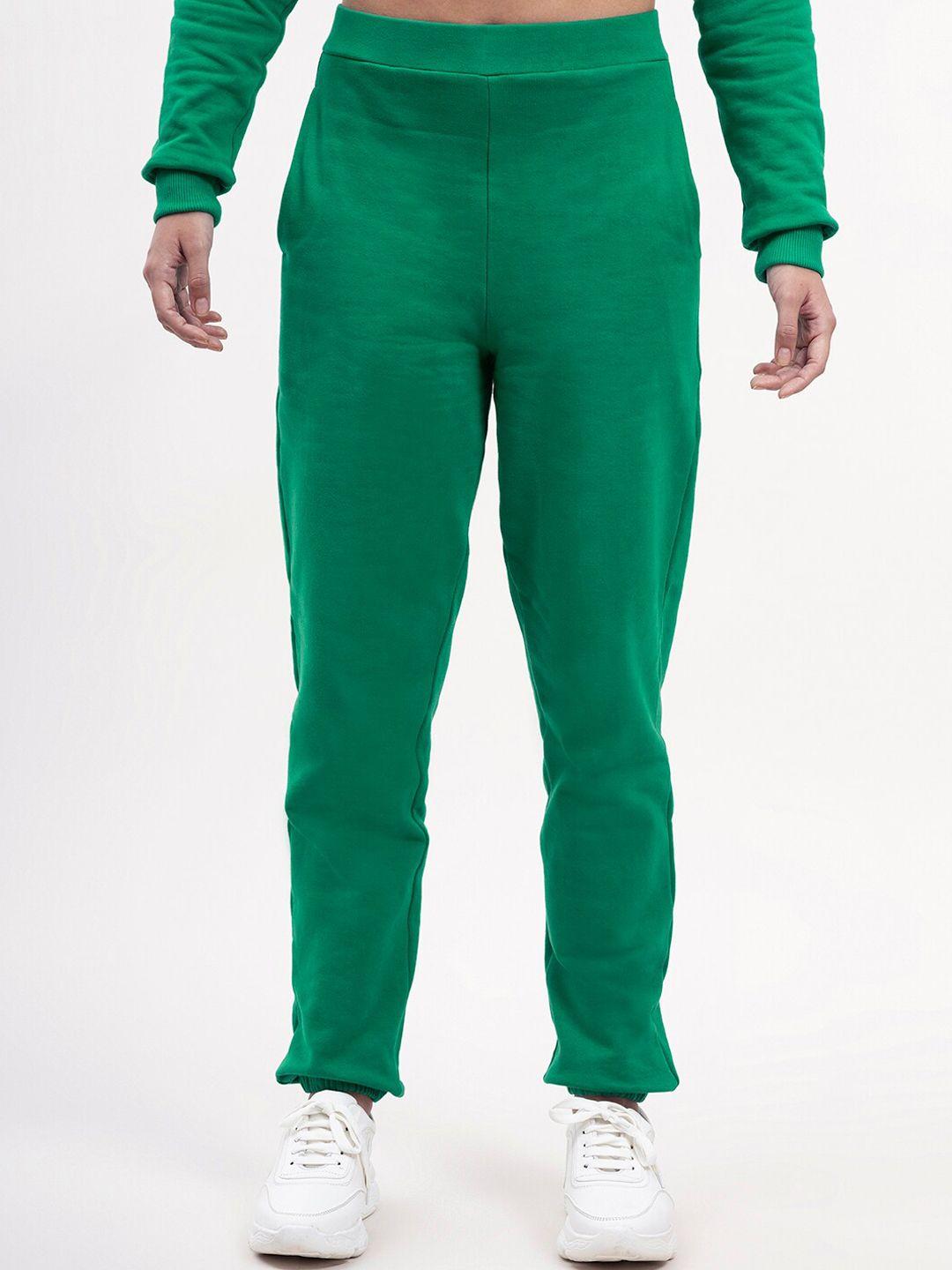 fablestreet-women-green-solid-cotton-relaxed-fit-joggers