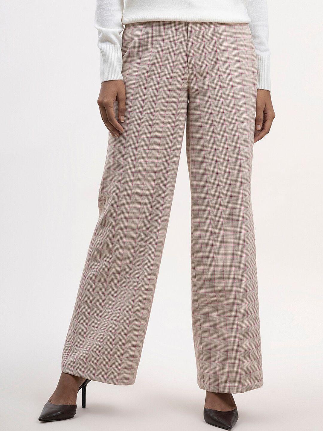 fablestreet-women-beige-checked-cotton-parallel-trouser