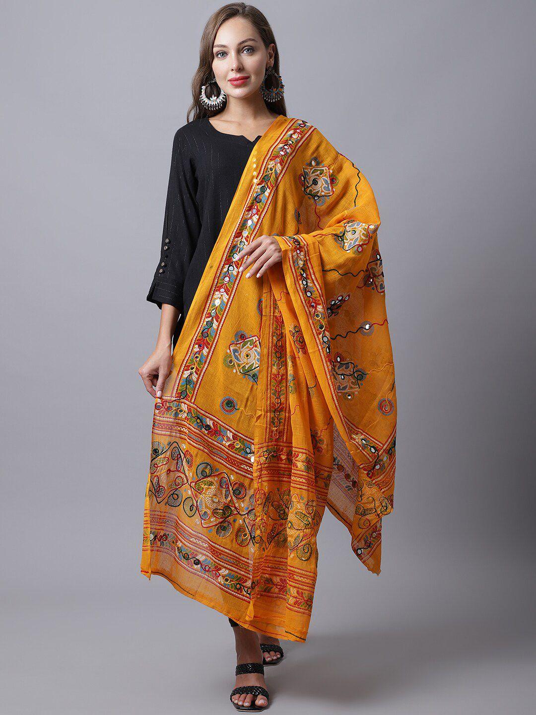 soundarya-women-yellow-&-green-embroidered-pure-cotton-kalamkari-dupatta-with-phulkari