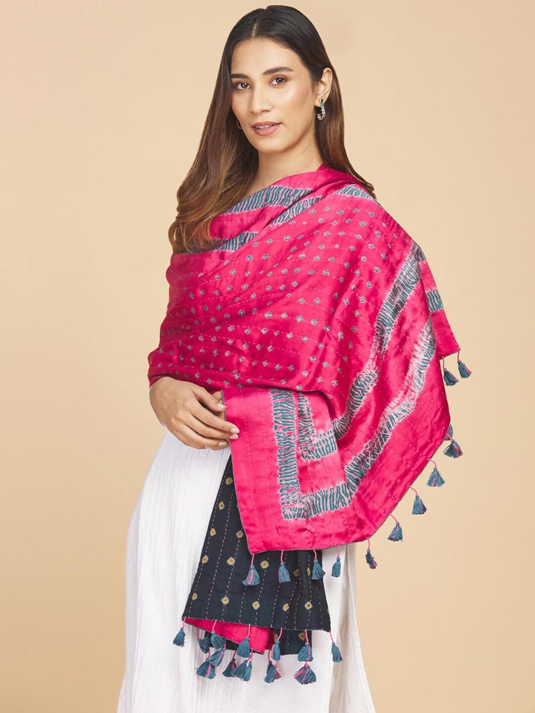 fabindia-women-printed-shawl