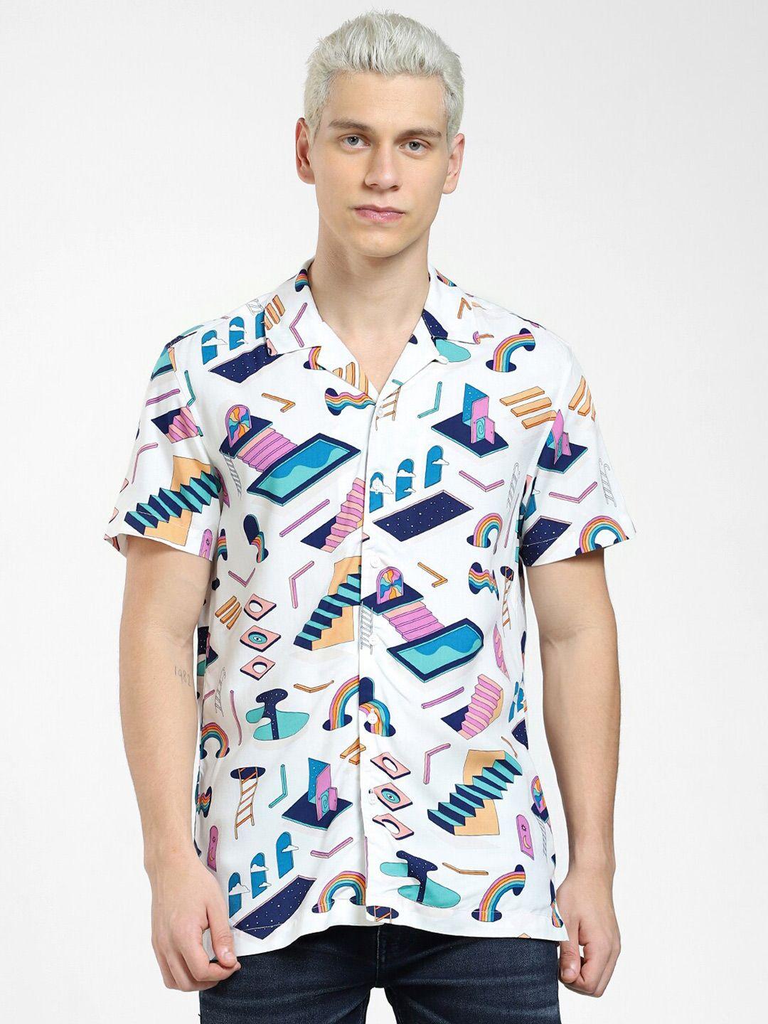 jack-&-jones-men-spread-collar-graphic-printed-casual-shirt