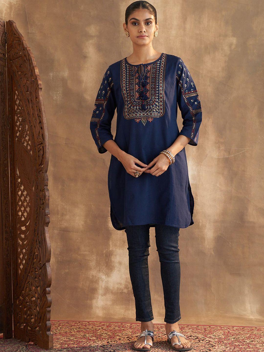 lakshita-plus-size-ethnic-motifs-embroidered-sequinned-tie-up-neck-pure-cotton-kurti