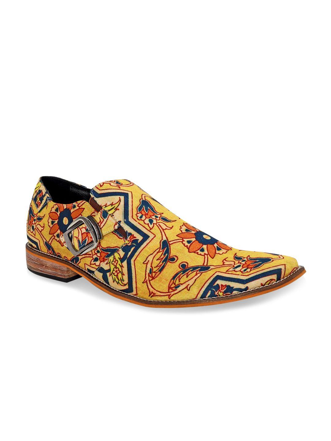 kanvas-men-printed-round-toe-slip-on-loafers
