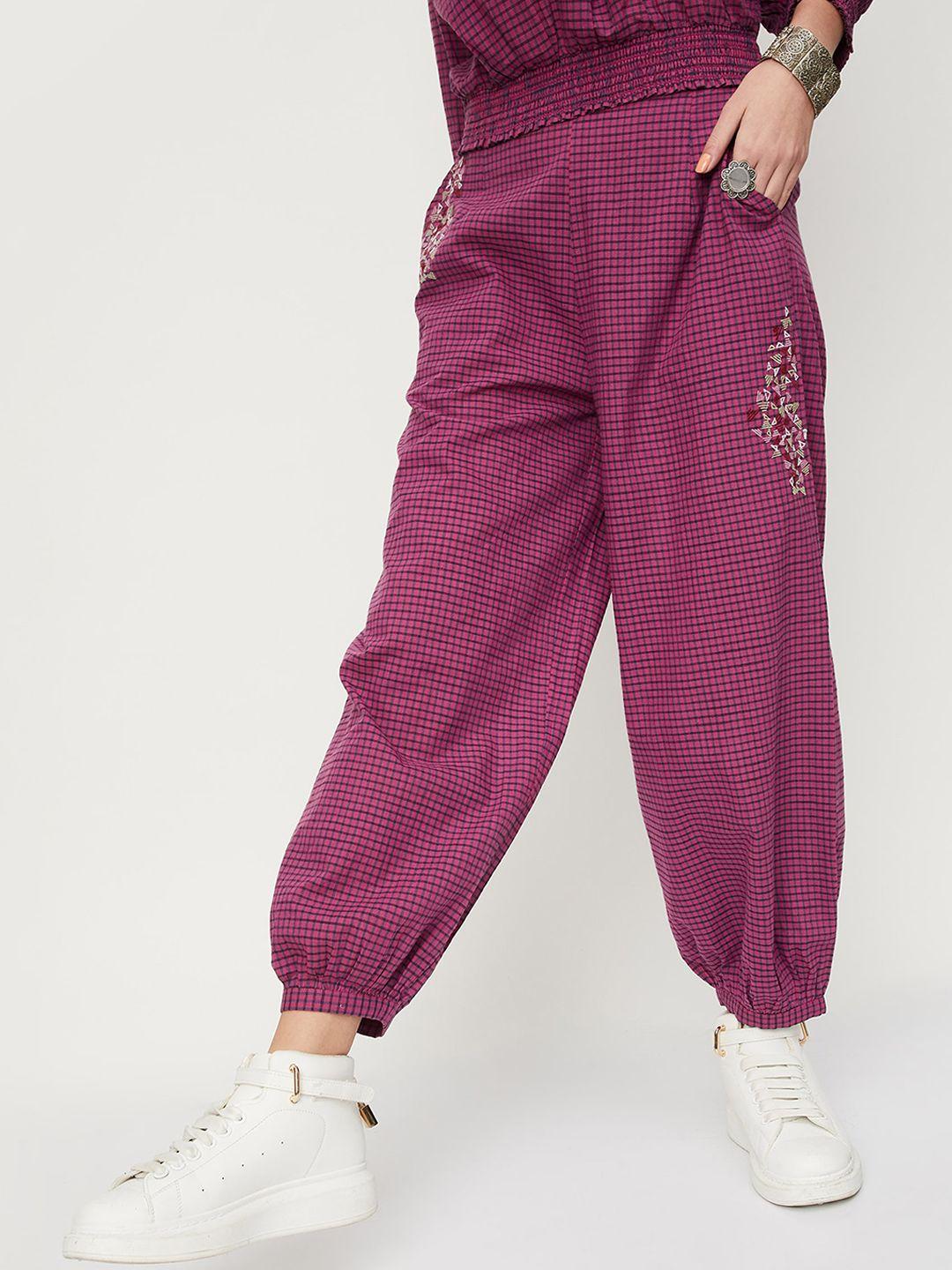 max-women-mid-rise-checked-pure-cotton-joggers