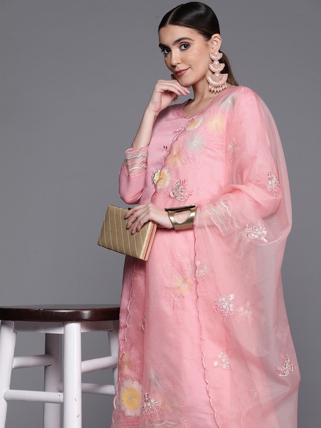 indo-era-floral-embroidered-sequinned-chanderi-silk-kurta-with-trousers-&-dupatta