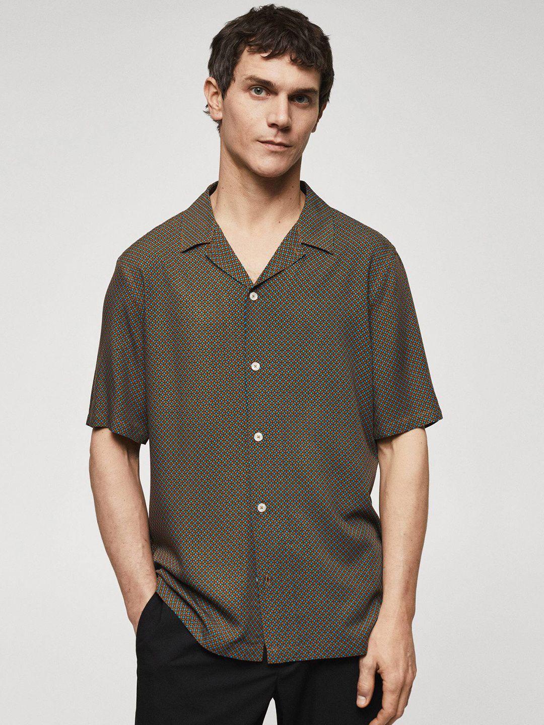 mango-man-geometric-print-cuban-collar-shirt