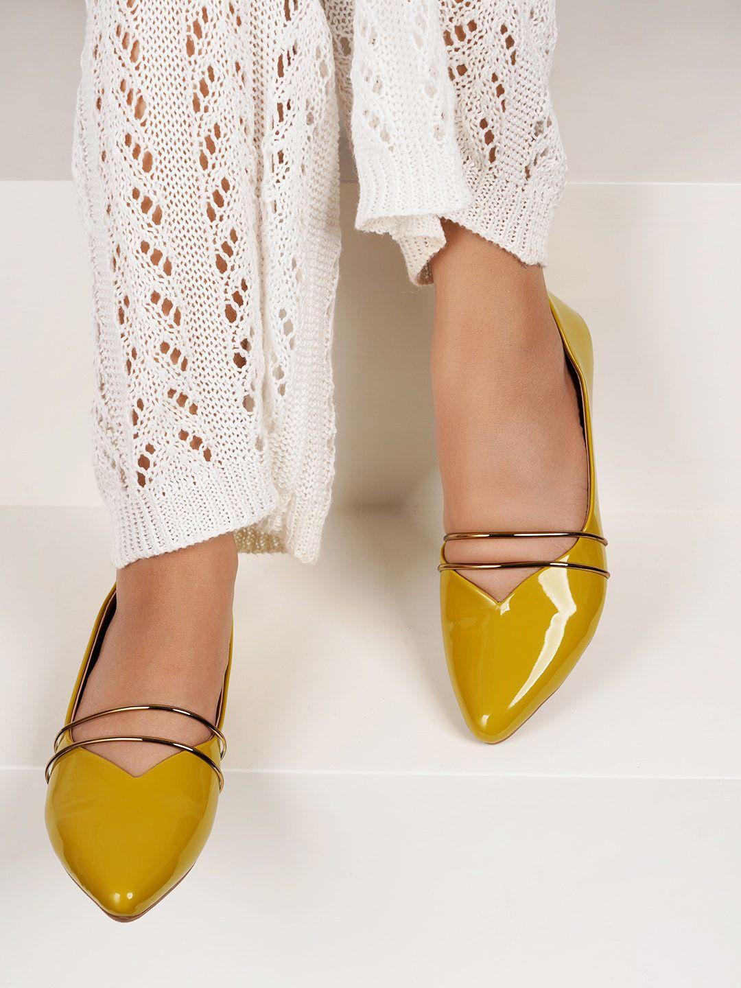 dressberry-yellow-embellished-pointed-toe-ballerinas